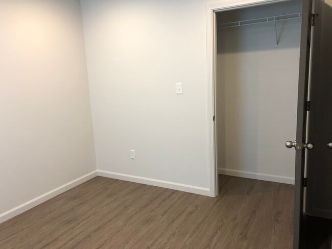 Photo - 1423 Union St