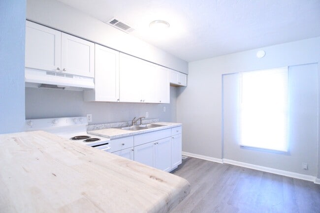 2212 SE 36 Terrace