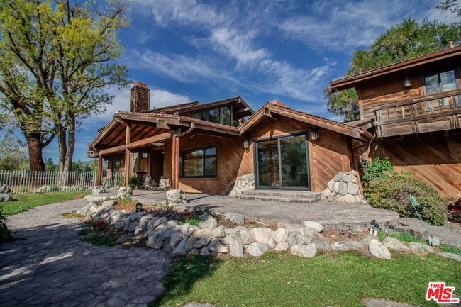 Photo - 11619 Lerdo Ave