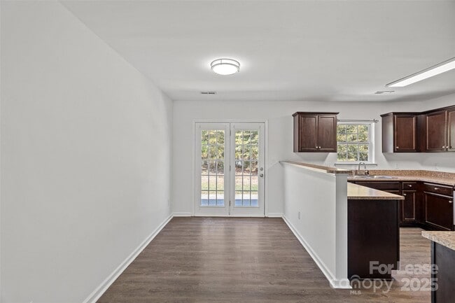 Photo - 5628 Henderson Oaks Dr