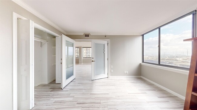 3525 Sage Rd Unit 1404
