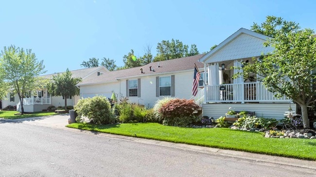 Northville Crossing - Northville Crossing Apartments