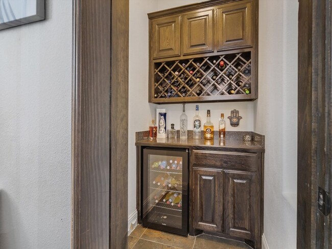 Photo - 1506 Hennessey Dr