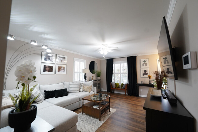 Photo - 2901 Norbourne Way Townhome