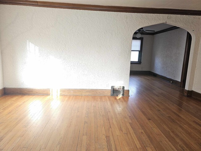 Photo - 914 18th Ave