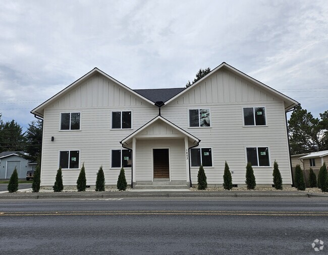 Building Photo - 1803 Pacific Ave N Unit 2 Rental