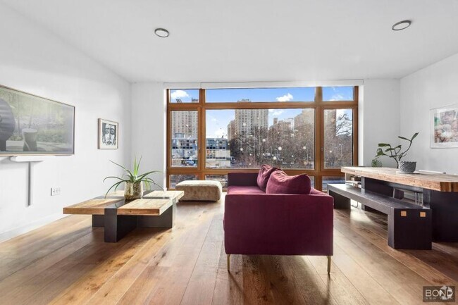 Building Photo - 2 bedroom in New York NY 10009 Unit 3 Rental