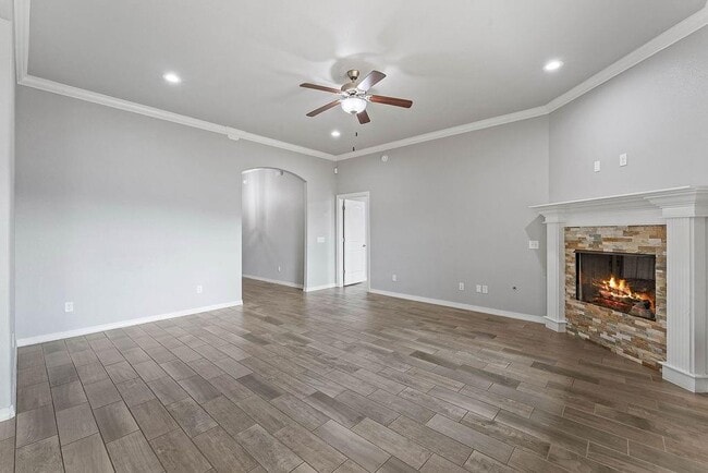 Photo - 770 Fontana St