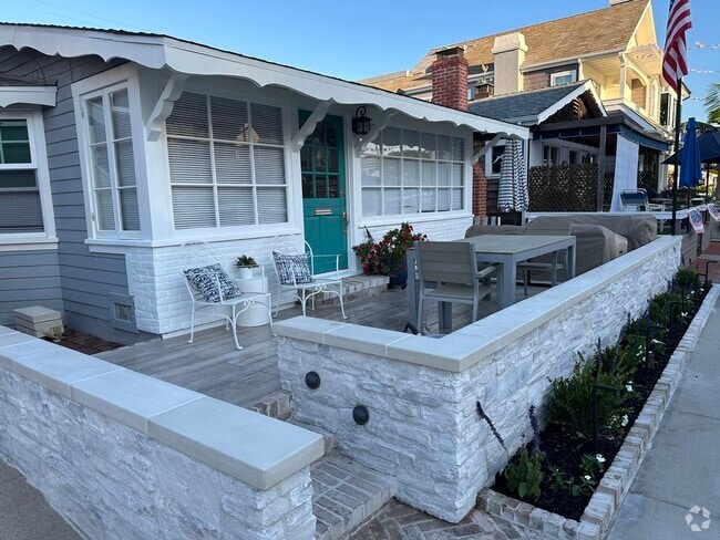 Building Photo - 316 Apolena Ave Rental