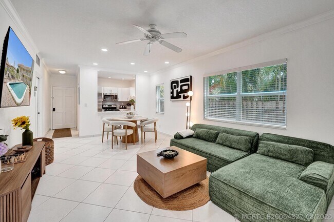 Photo - 1450 N Riverside Dr Unit 103