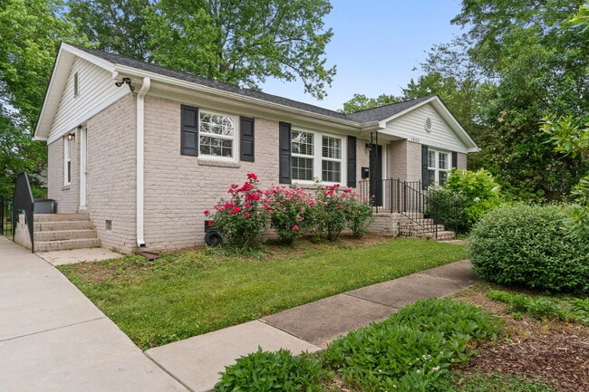 Photo - 1825 Windham Pl