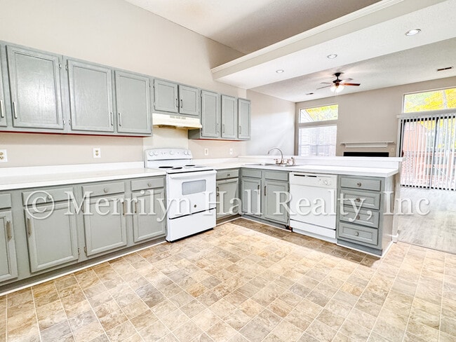 Photo - 44 St Albans Rd