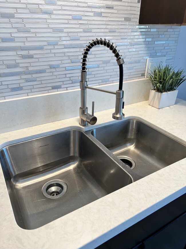 Photo - 8203 Buhman Ave