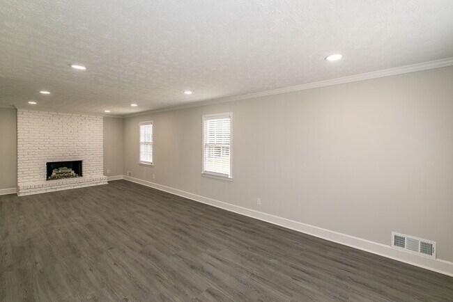 Photo - 4143 Meadow Way