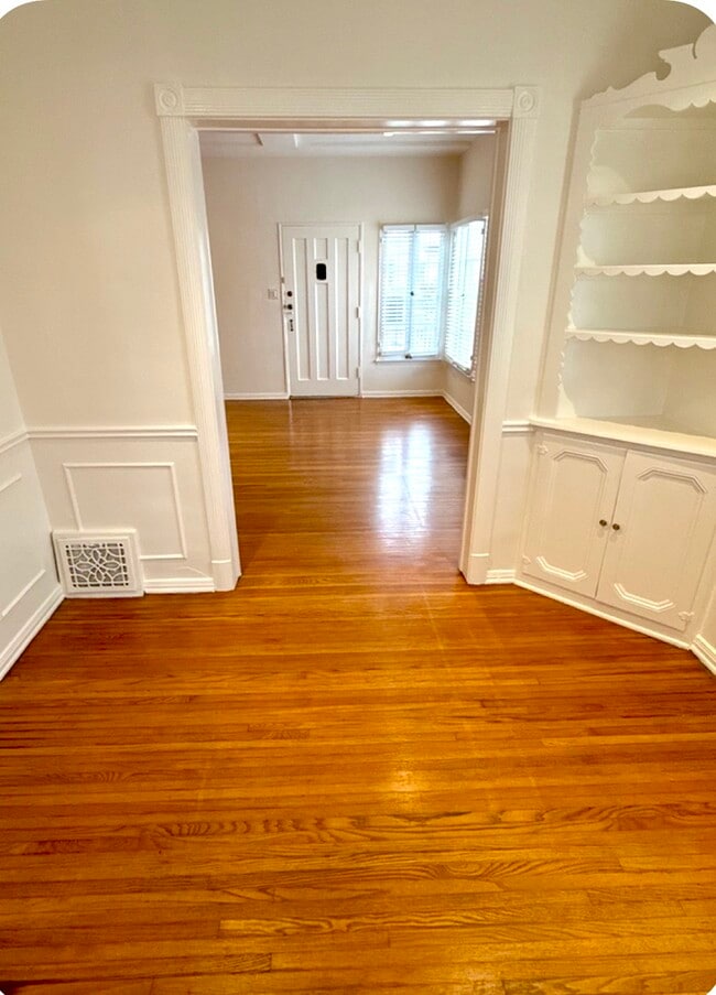 Comedor - 6130 Orange St Unidad 6130