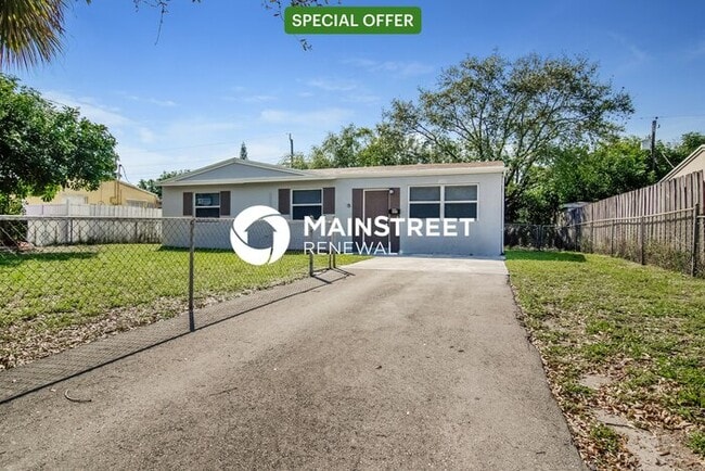 Building Photo - 3 Bedroom Pet-Friendly Home in Hollywood, ...
