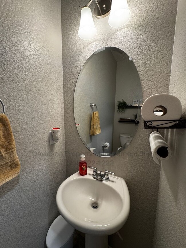 Photo - Stunning 4 Bedroom House in Lorson Ranch