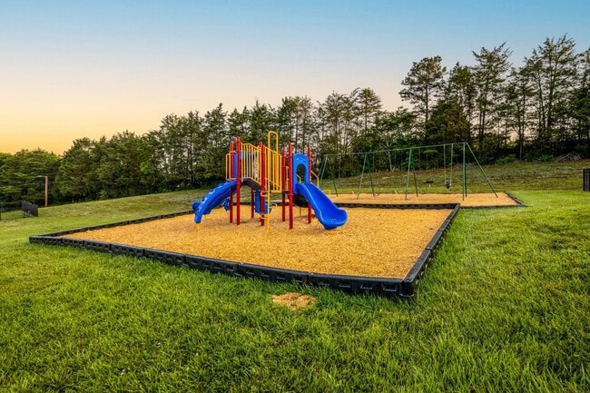 Foxcreek Apartments