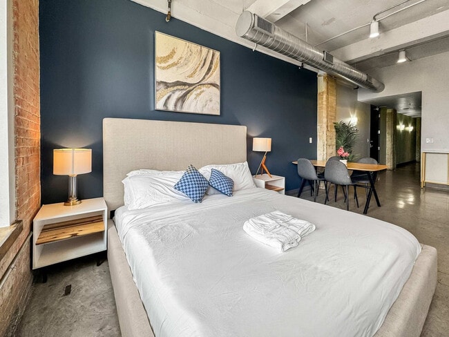 Photo - 555 Evergreen St Apartment Unit ID1294681P