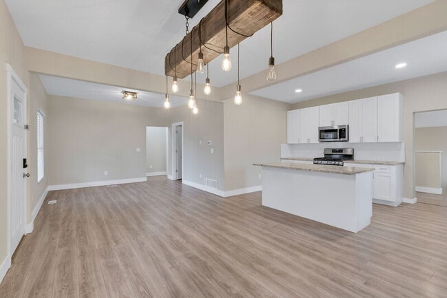 Photo - 3101 S Clarkson St