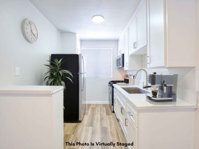 Photo - 21107 Amie Ave