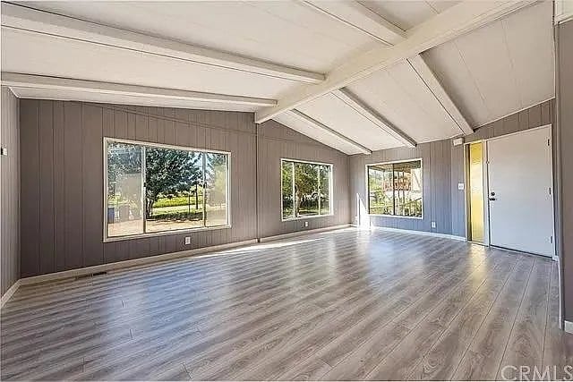 Photo - 18950 Woodcrest Ln