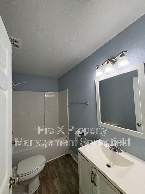 Photo - 3220 N Howard Ave
