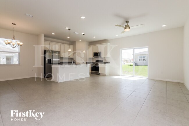 Photo - 543 Crown Rose Dr