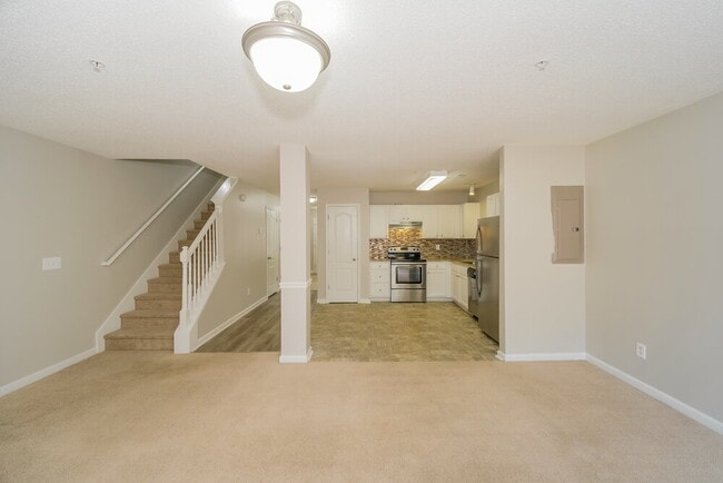 1761 Old Dogwood