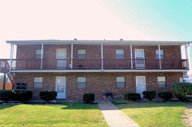 Photo - 205 Howard Dr House