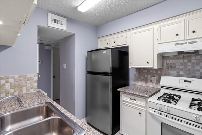 Photo - 1016 E Tri Oaks Ln Unit 92