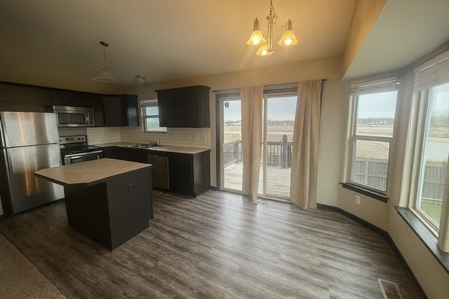 Photo - 2110/14 E Village Estates Dr Unit 2114 Village Estates