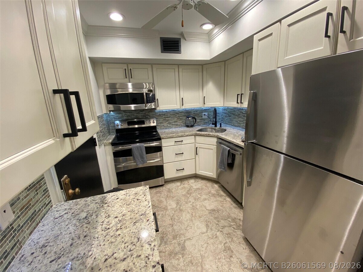 Photo - 4040 N Hills Dr Unit 5