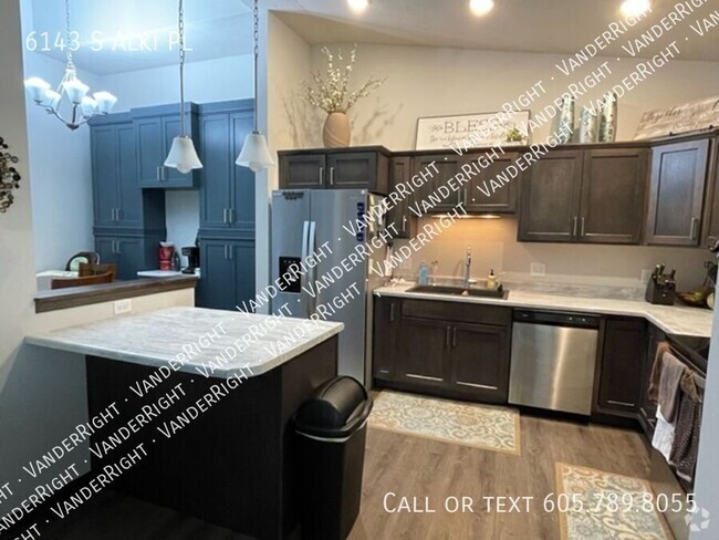 Building Photo - 6143 S Alki Pl Rental