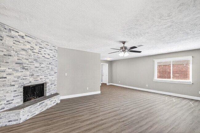 Photo - 2510 Marble Falls Dr