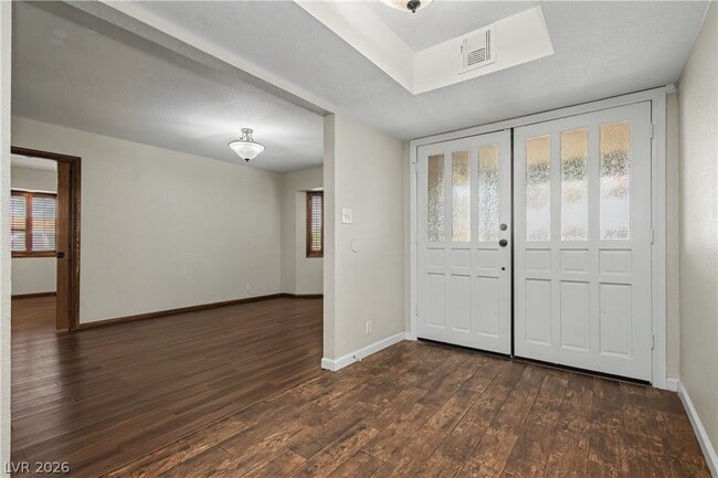 Photo - 6908 Kinkenon Dr