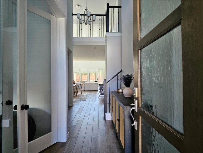 Photo - 221 Bauer Lp