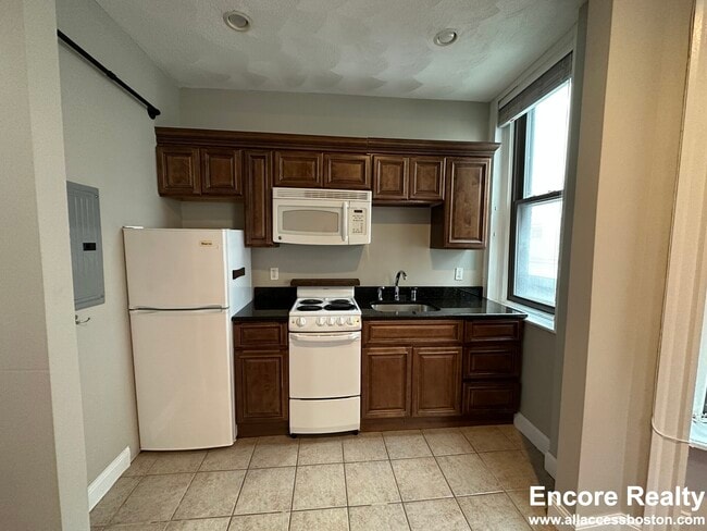 Photo - 252 Newbury St Unit #250-1R
