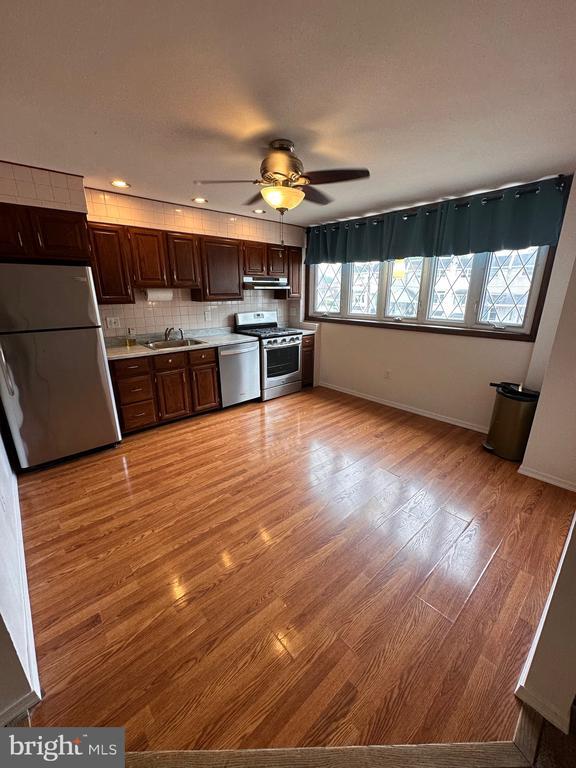 Photo - 12032 Millbrook Rd