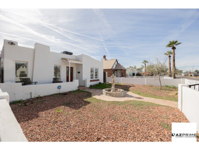 Photo - Charming 2/1 Phoenix Home in Brentwood Historic District!