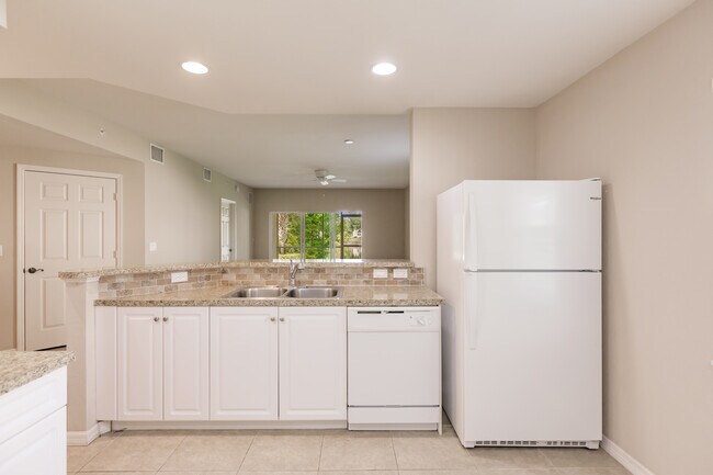 Photo - 27470 Palmesta Circle Unit 32