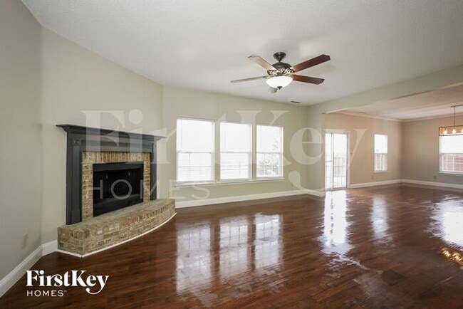 Photo - 9486 Lantern Ln