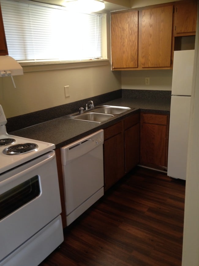 Photo - Shannon Oaks