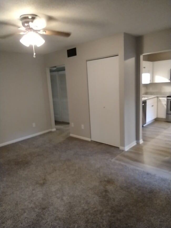 Photo - 1445 Riverwood Ct Unit 1445