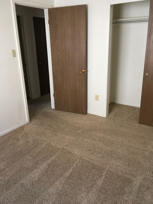 Photo - 1774 Spring Ct Unit B