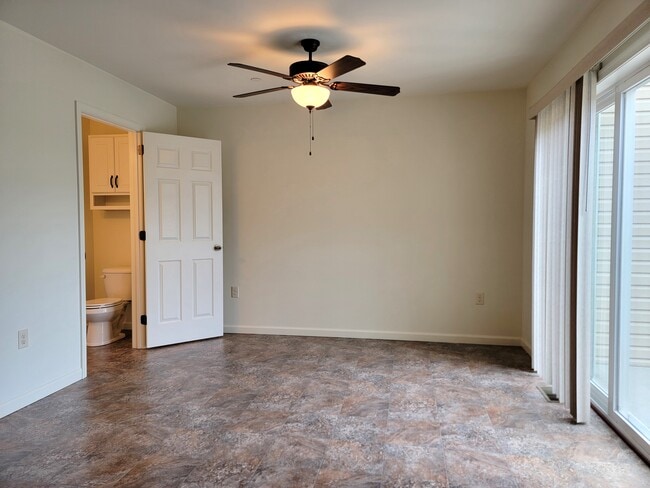 Photo - 227 Limestone Dr