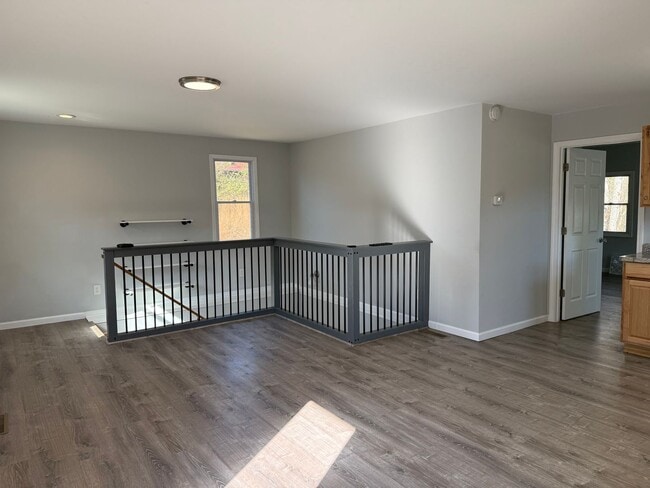 Photo - Private 3 bed 2bath house in North Johnson City!