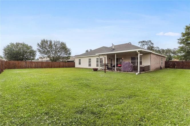 Photo - 329 E Silver Maple Dr