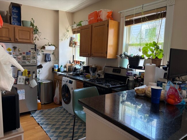 Photo - 315 Elm St Unit 3
