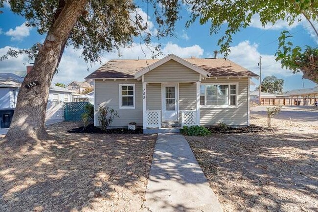 Photo - 155 N Bryan Ave